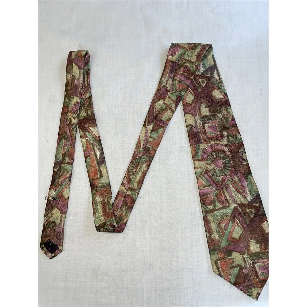 Saks Fifth Avenue Men’s Dress Tie Size 57” Multicolor Geometric Silk Business